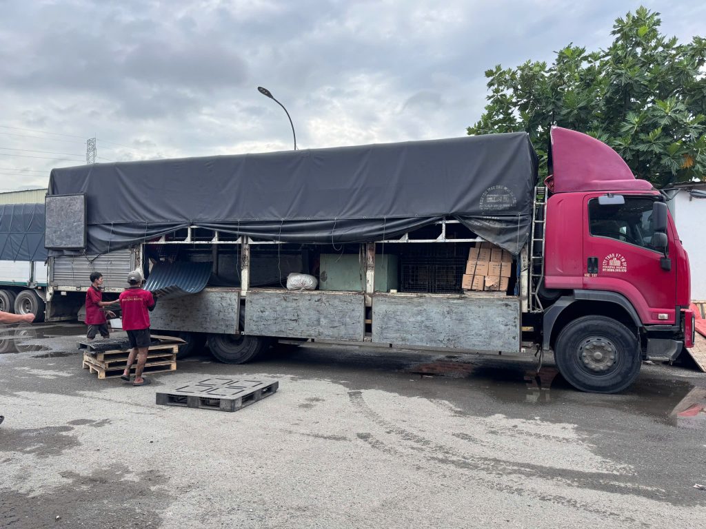 Xe tải 15 tấn mui bạt
