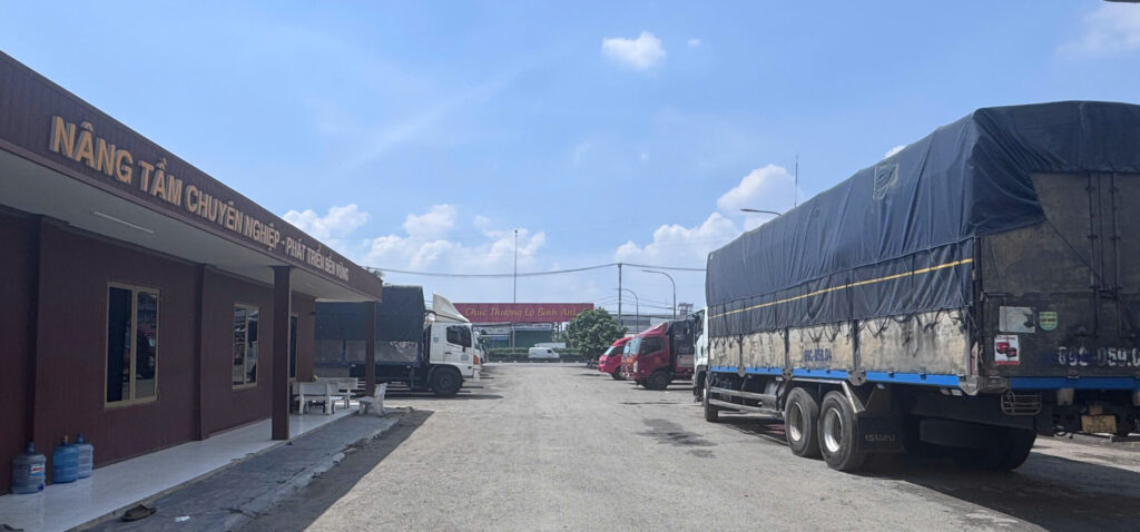 Hệ Thống Kho Bãi Và Địa Chỉ Nhận Hàng Của Phượng Hoàng