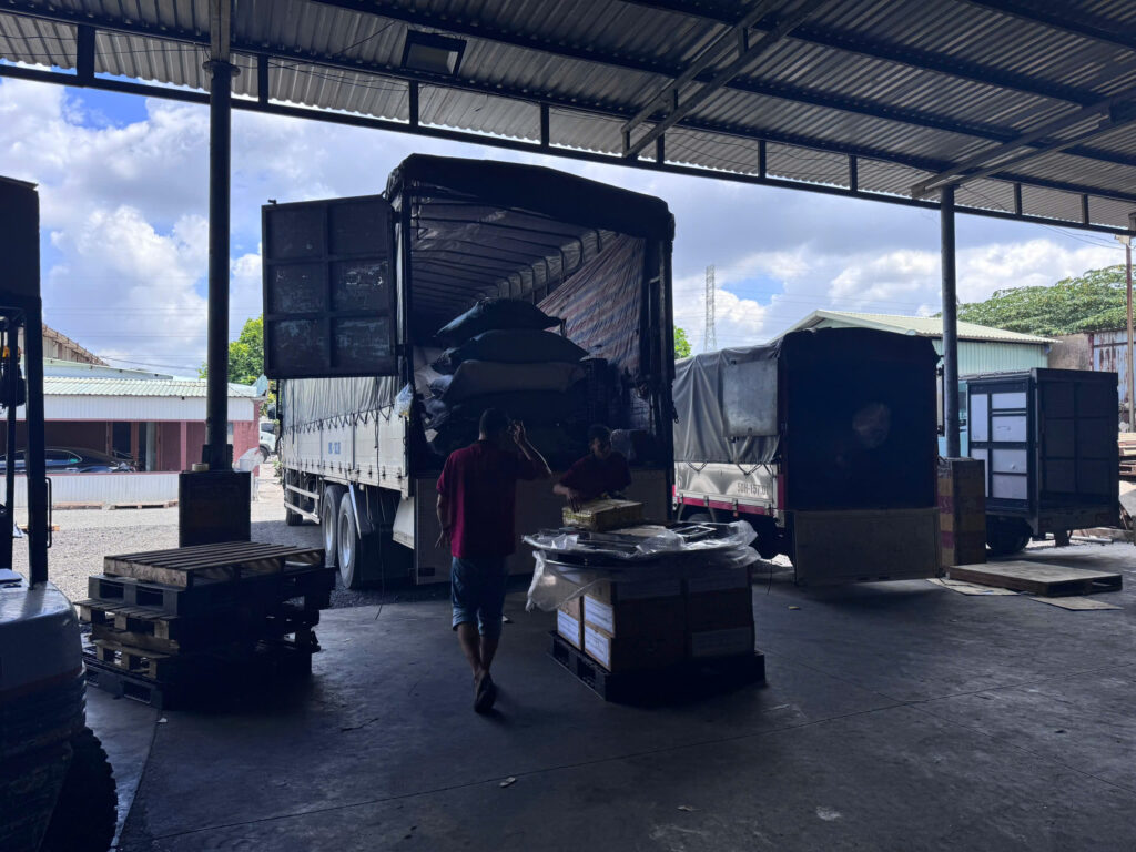 Thuận Tiện Khi Bốc Xếp Và Sắp Xếp Hàng